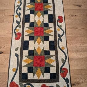 Quilted Tapestry Thanksgiving Table Bed runner Appliqué apples stitched quilt